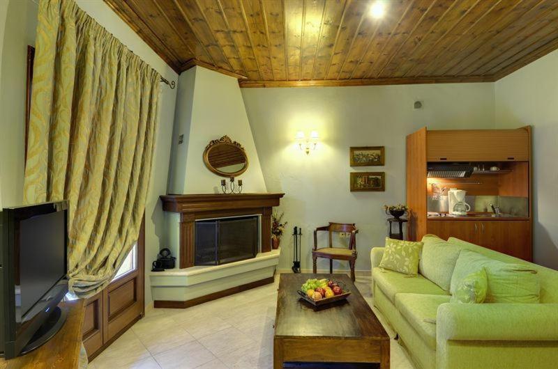 Iatrou Guesthouse Портариа Стая снимка