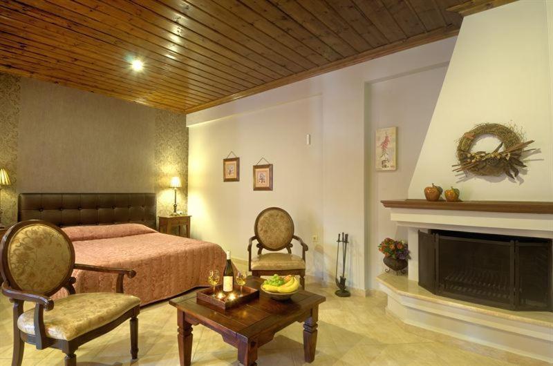 Iatrou Guesthouse Портариа Стая снимка