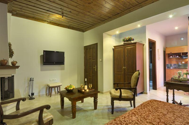Iatrou Guesthouse Портариа Стая снимка